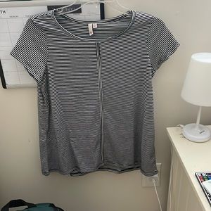 Black and White Striped Girls Top XL(14/16)